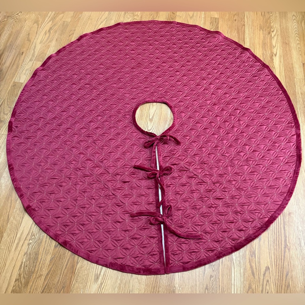 60” Balsam Hill Lancaster  Quilted Christmas Tree Skirt Cardinal Red Velvet NWOT